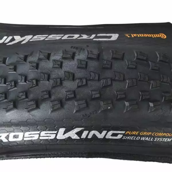 Pneu CONTINENTAL Cross King 29x2.20 ProTection Tubeless Ready Souple 0101471 5 Pneu CONTINENTAL Cross King 29x2.20 ProTection Tubeless Ready Souple 0101471 – Image 3